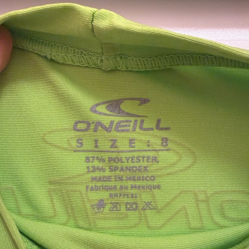 ☀️ O'Neill Kids Rash Guard - Picture 2 of 4